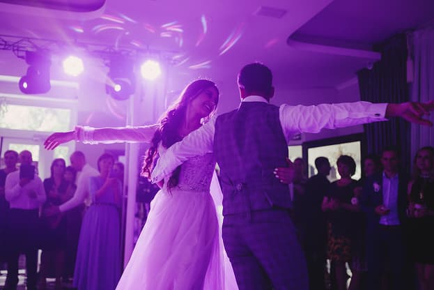 Wedding couple dancing on the dancefloor at a Romsey wedding reception